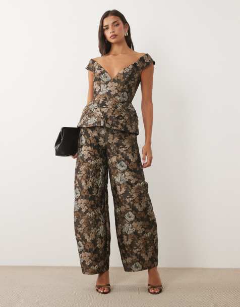 ASOS LUXE - Ensemble top à épaules dénudées et pantalon barrel en jacquard à fleurs - view 1