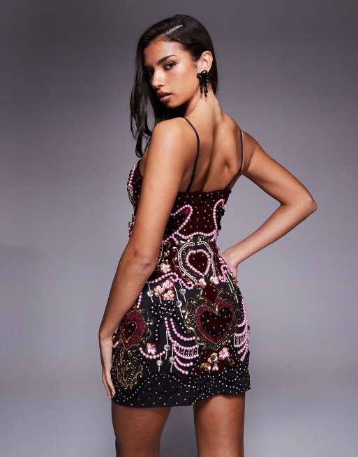 ASOS LUXE - Fluwelen mini-jurk hartenversiering, parelafwerking en afneembare bandjes, 4 van 4