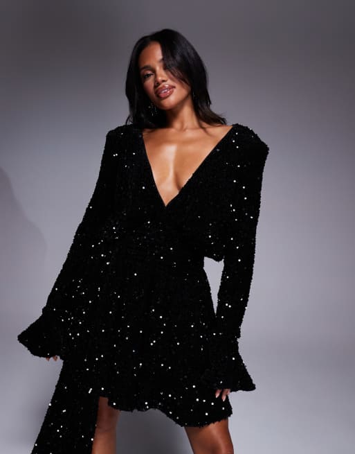 ASOS LUXE - Gedrapeerde mini-jurk van fluweel met lovertjes en schoudervullingen in zwart, 2 van 4