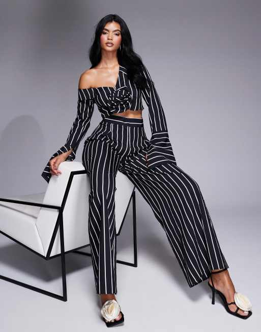 ASOS LUXE - Gestreepte broek van co-ord set met wijde pijpen in zwart en wit