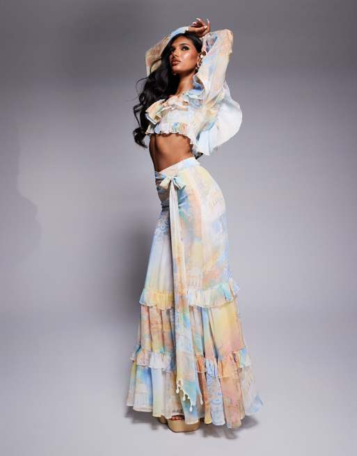 ASOS LUXE - Gonna lunga in organza con volant, finiture con conchiglie e stampa stile cartolina in coordinato