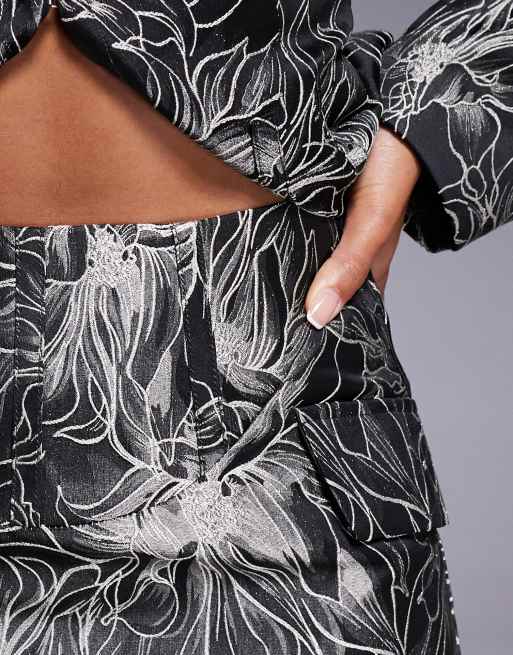 ASOS LUXE - Gonna sagomata nera a fiori jacquard in coordinato, 3 di 5