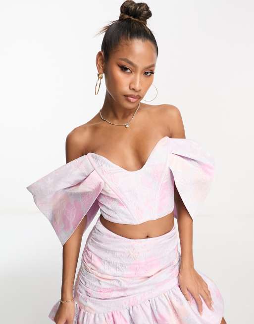 ASOS Luxe – Gorsetowy krótki top z bardzo obszernymi rękawami i dekoltem w kształcie serca w żakardowy pastelowy kwiatowy wzór, część zestawu