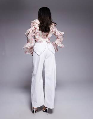 ASOS LUXE - Hvide jeans med tøndeformede ben og hjerteformet lommedetalje i denim - view 1