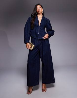ASOS LUXE - Jeans in Indigo mit weitem Bein und Bundfalten, Kombiteil-Blau