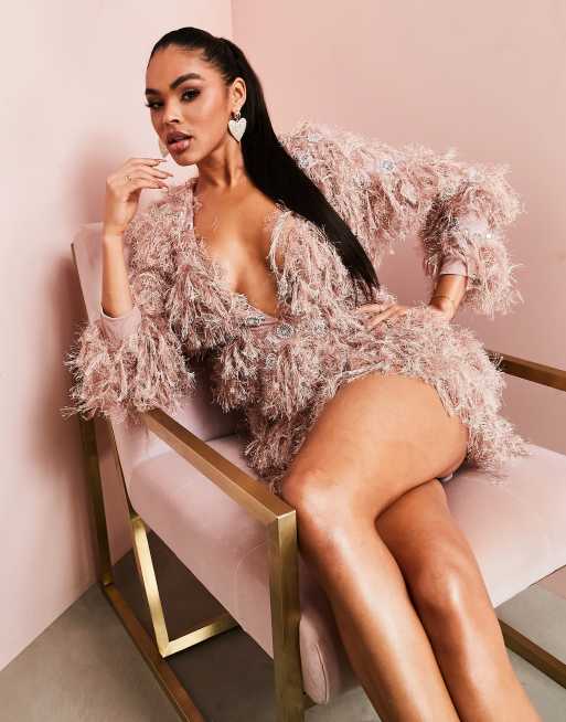 ASOS LUXE - Jurk met imitatieveren-look en versiering in roze