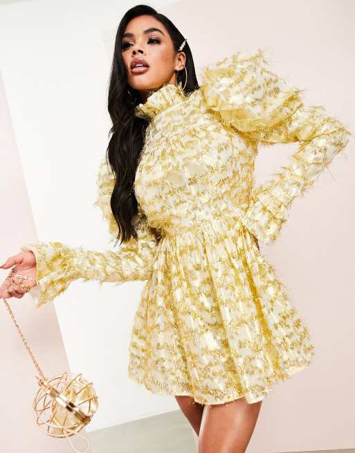 ASOS LUXE - Jurk van jacquard met pofmouwen in glinsterend goud