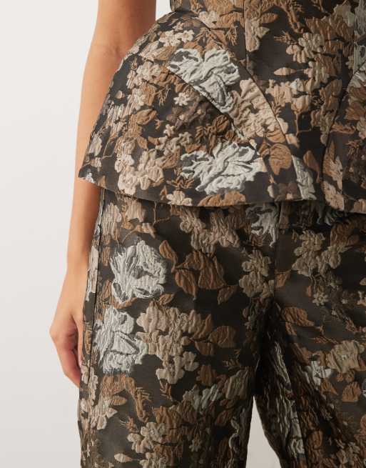ASOS LUXE kwiatowy top żakardowy z odkrytymi ramionami, 2 z 4