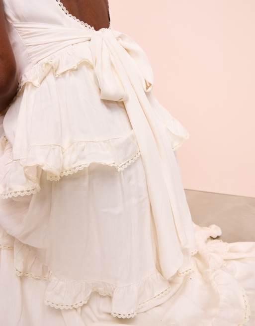 ASOS LUXE - Lagdelt maxikjole med bindebånd på ryggen og plisseret bryst i cremehvid, 2 af 4