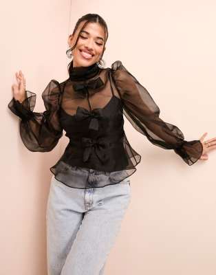 ASOS LUXE - Langärmliges Organza-Oberteil in Schwarz mit Schleifendetail und Camisole