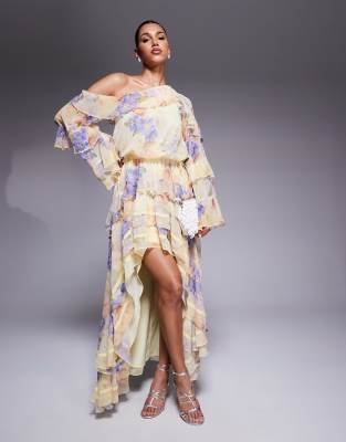 ASOS LUXE - Markantes Maxikleid aus Chiffon in Buttermilchgelb mit Perlenverzierungen und Blumenmuster-Bunt
