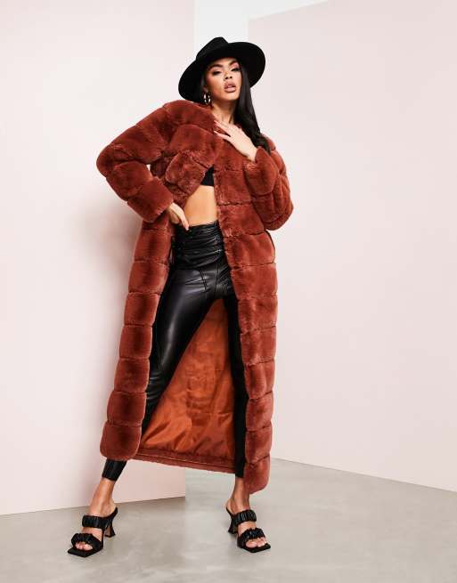 Maxi faux fur store coat with hood