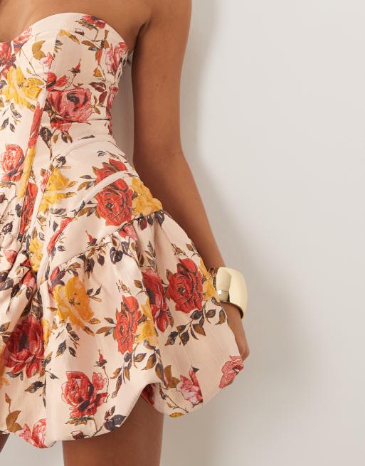 ASOS LUXE mini jurk met bloemenjacquard, bandeau en bubbelzoom, 4 van 4