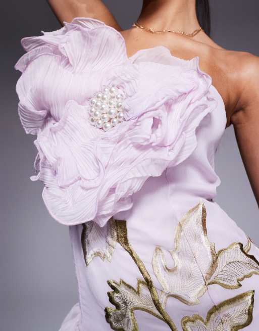 ASOS LUXE - Mini jurk met geborduurde 3D bloem met parelversiering in beigeroze, 3 van 4