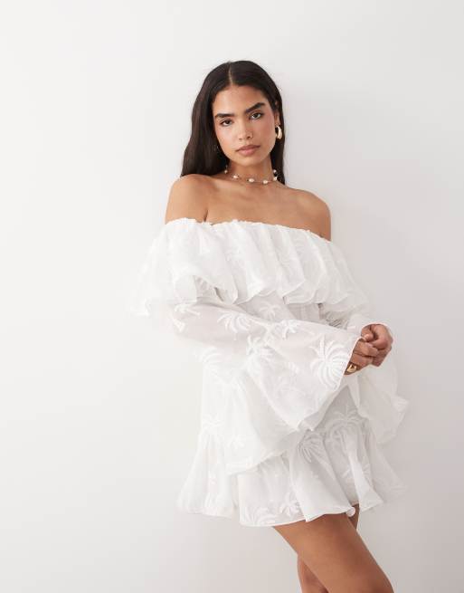 ASOS LUXE – Minikleid in Cremeweiß mit Carmen-Ausschnitt und Palmenstickerei, 3 von 4