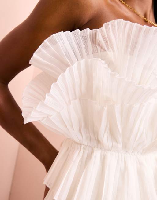 ASOS LUXE – Plissiertes trägerloses Oberteil aus Organza in Weiß mit drapiertem Design, 3 von 4