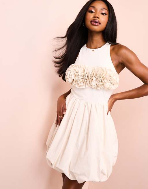 ASOS LUXE Robe boule courte avec fleurs sur le corsage en popeline de coton Creme ASOS