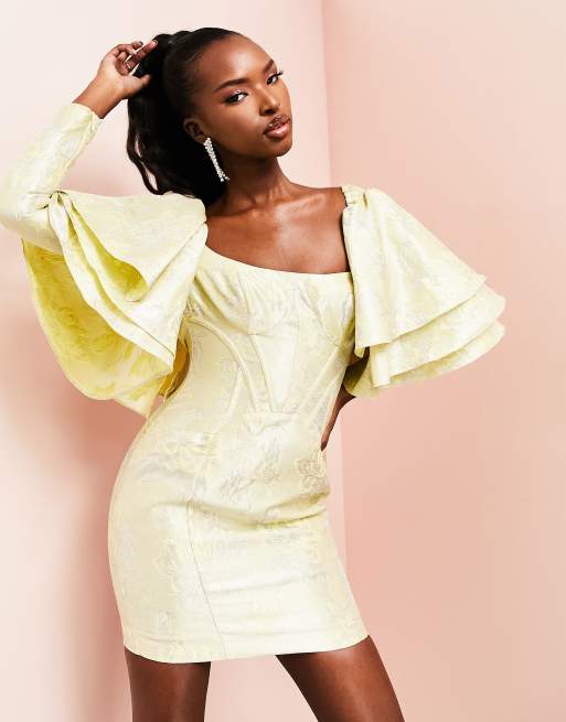 ASOS LUXE Robe courte en jacquard avec triple volant sur les