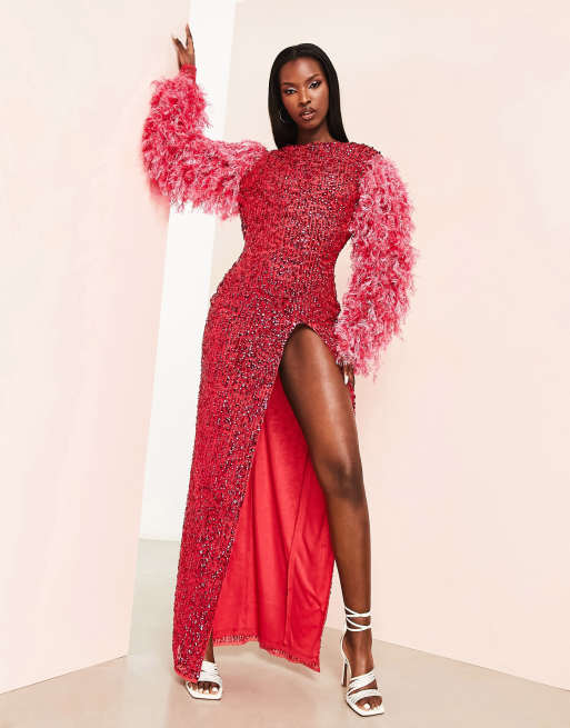 ASOS LUXE Robe longue ornementee avec manches en plumes Rouge