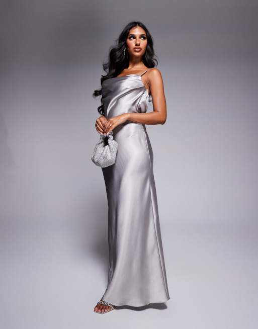 ASOS LUXE - Robe nuisette longue en satin d'ensemble à col bénitier - Argenté, 2 de 4