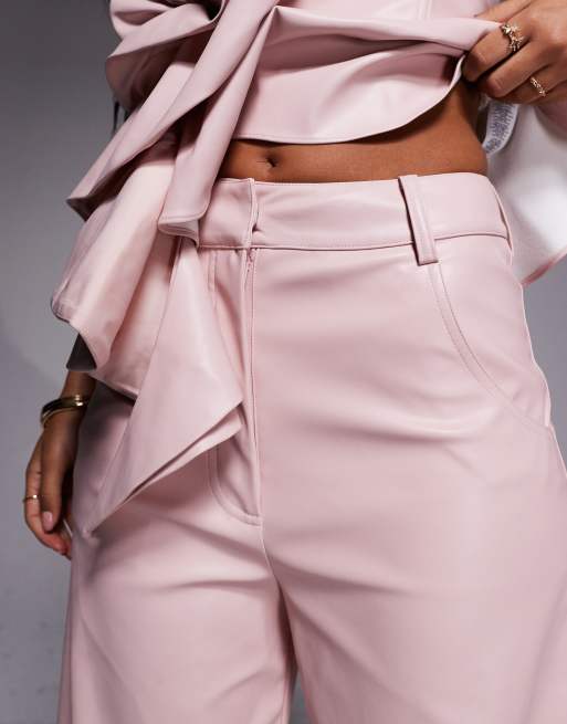 ASOS LUXE – Rosa byxor i PU med barrelben och volang, del av set, 3 av 5