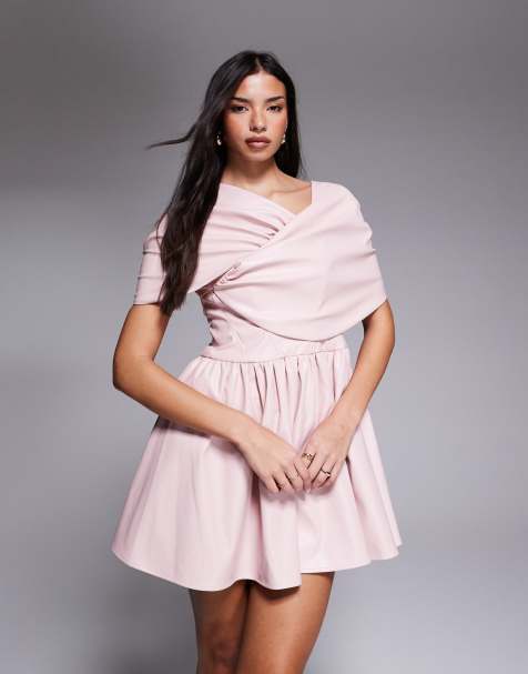 ASOS LUXE – Schulterfreies Skaterkleid aus Kunstleder in Staubrosa - view 1