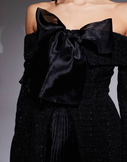 ASOS LUXE - Sort bardot-minikjole med plisseret skørt og sløjfe i bouclé, 2 af 4
