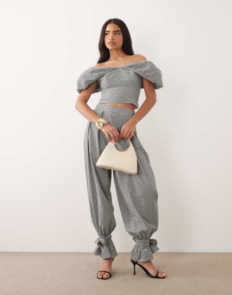 ASOS Luxe - Sæt med gingham-tern bestående af ballonbukser og peplum-top med offshoulder-design - view 1