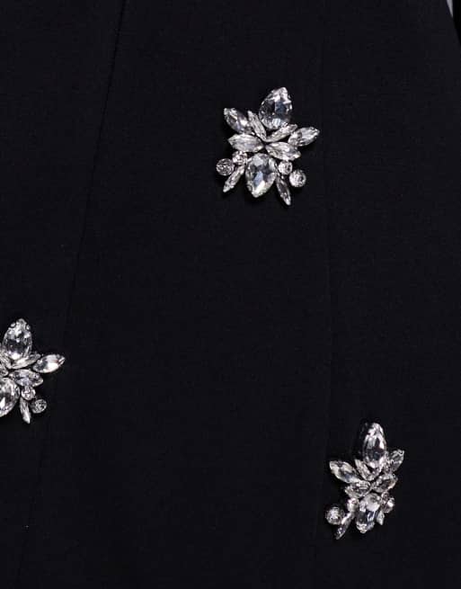 little black dress book Vogue essentials: little black dress book – Raindrops on Roses