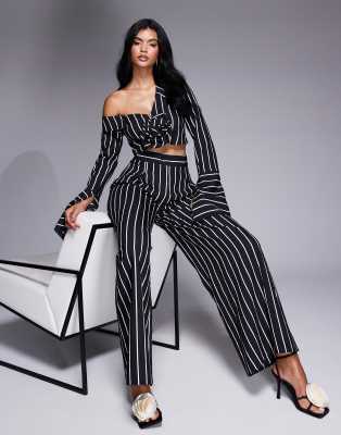 ASOS LUXE – Svartvita, randiga byxor med vida ben, del av set - view 1