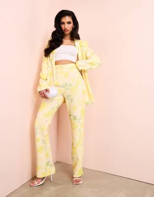 tailored suit pants in floral print - part of a set-Yellow