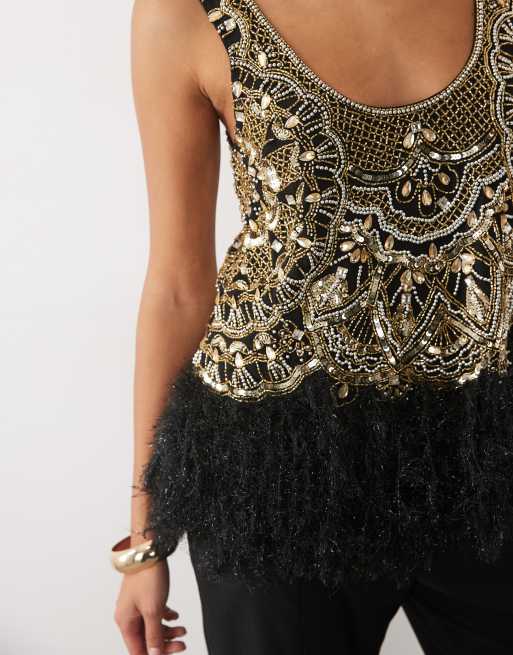 ASOS LUXE - Top ornementé à encolure dégagée et ourlet à fausses plumes - Noir et doré, 4 de 4