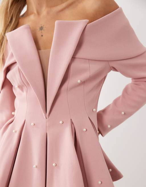 ASOS LUXE topp med pärldekor och bara axlar i ljusrosa, 3 av 4