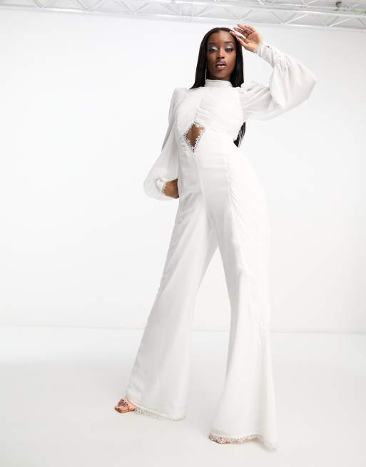 ASOS LUXE - Tuta jumpsuit bianca in chiffon arricciato con maniche a campana e dettagli in pizzo