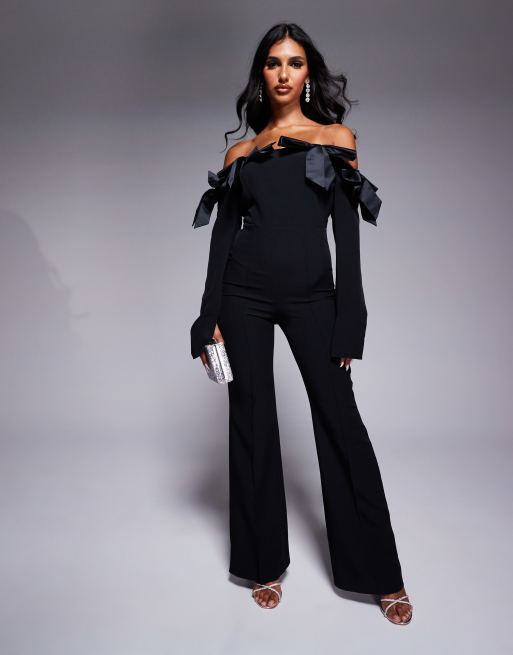 ASOS Luxe - Tuta jumpsuit in raso nero con spalle scoperte e fiocco, 3 di 4