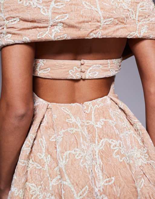 ASOS LUXE - Vestito corto in velluto rosa con decorazione a fiori, 2 di 4