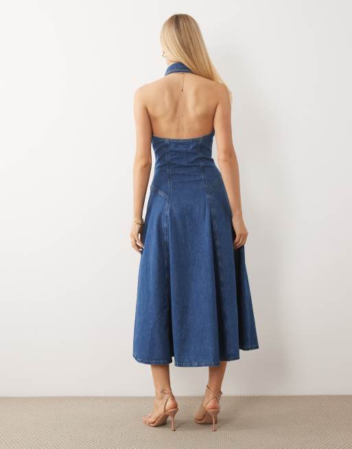 ASOS LUXE - Vestito di jeans midi a pieghe con bottoni a cuore lavaggio blu medio, 4 di 4