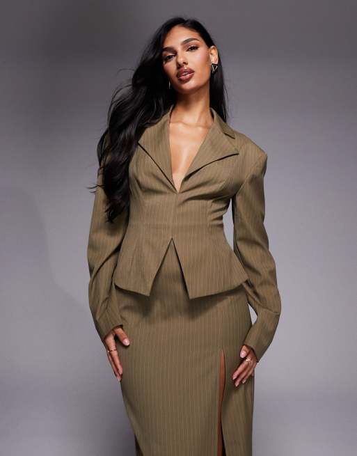 ASOS LUXE - Vestito midi stile blazer kaki gessato stretto in vita, 2 di 4