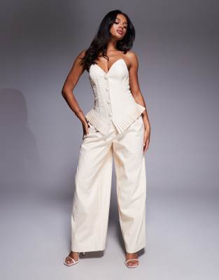 ASOS LUXE - Weite PU-Hose in Creme mit Falten, Kombiteil-Weiß