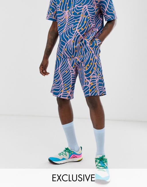 ASOS Made In Kenya - Camicia con scollo a V e pantaloncini oversize con stampa fantasia, 3 di 3