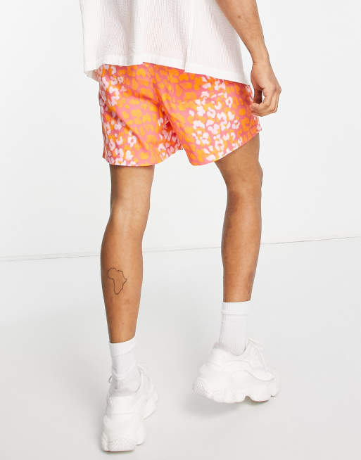 ASOS Made In Kenya - Shorts med dyreprint i firkantet pasform, 2 af 4