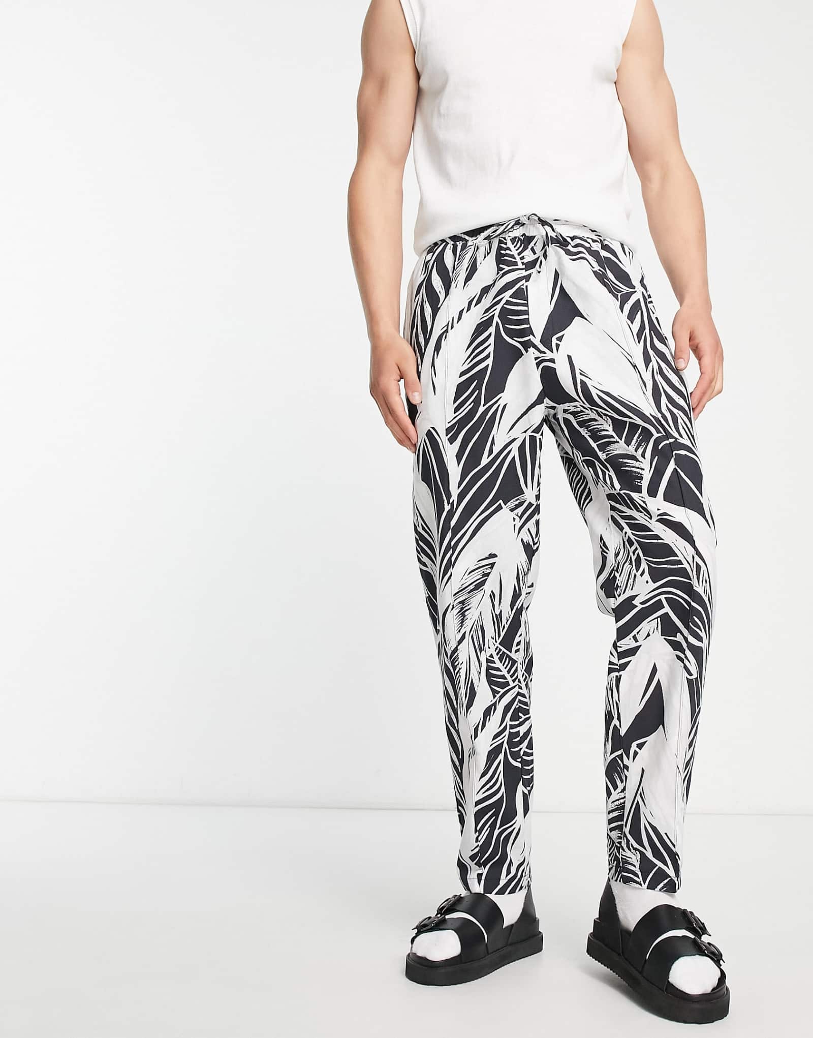 Зауженные брюки ASOS MADE IN KENYA черно-белого цвета