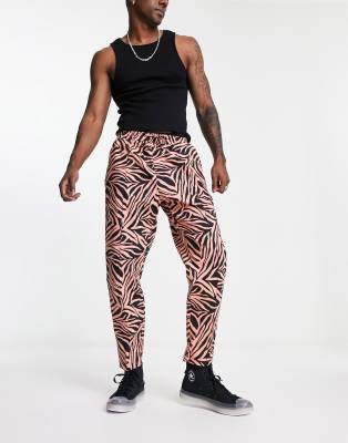 KENYA tapered pants in tiger print-Black