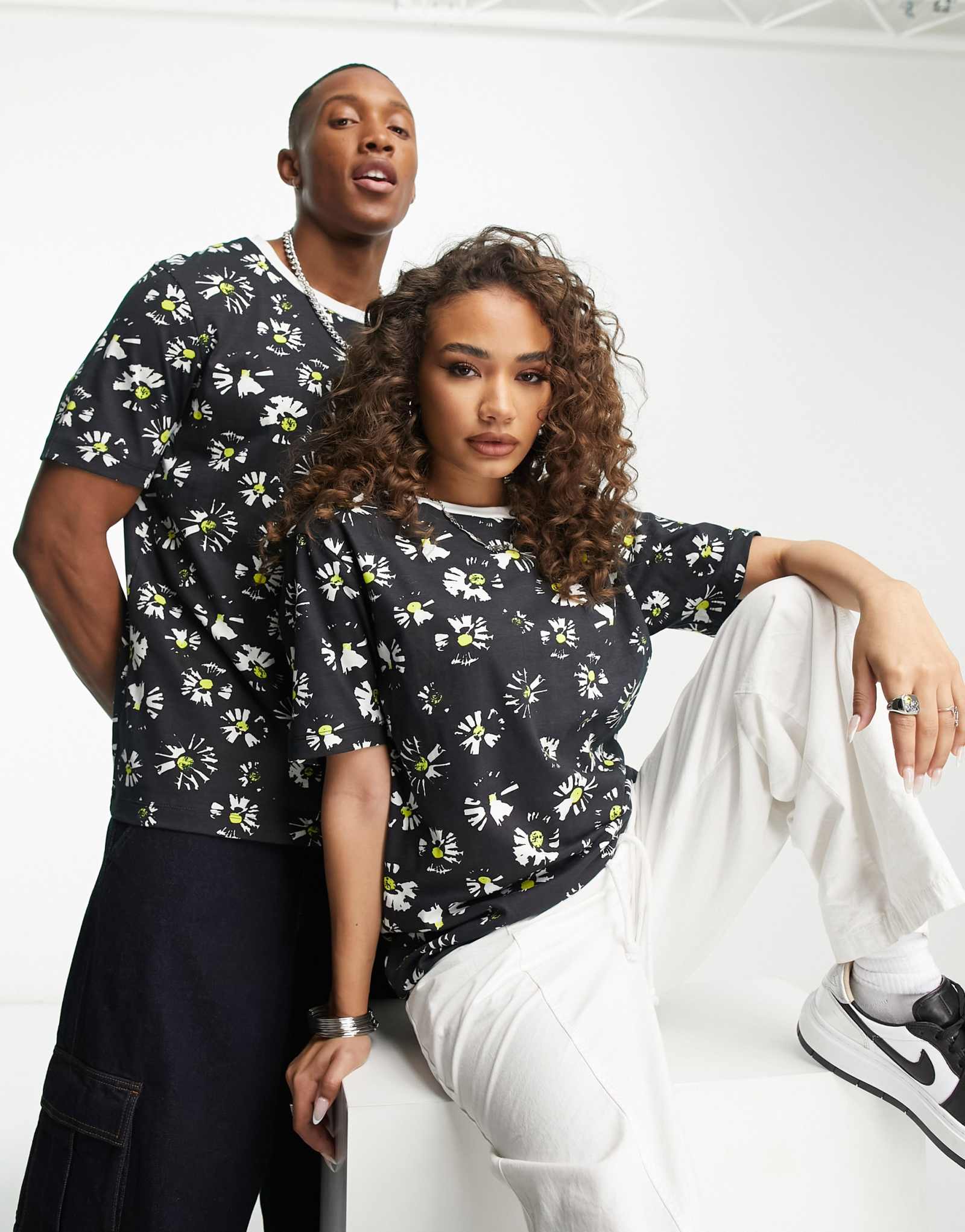 Футболка унисекс ASOS MADE IN KENYA с принтом ромашки