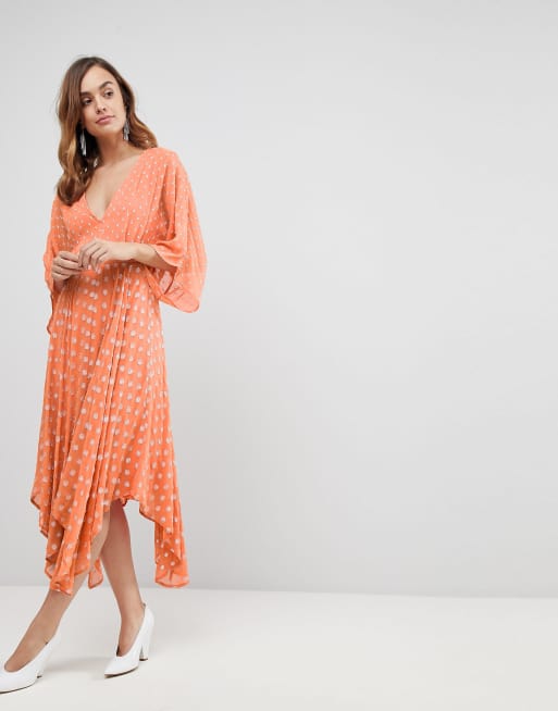 ASOS - midikjole i glitrende prikker med flagreærmer og ulige kant, 4 af 4