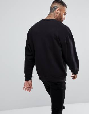 oversized black sweatshirt