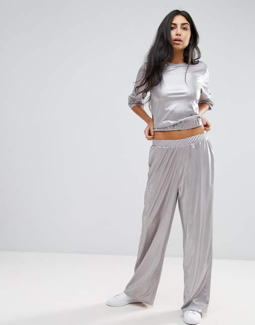 ASOS - Sweat-shirt et pantalon coupe large - Métallisé effet liquide (ensemble) , 2 de 2