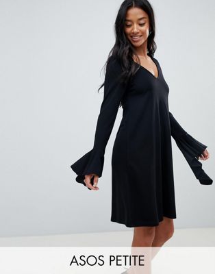 ASOS PETITE - Mini-jurk van ponte materiaal met ruche aan de manchetten-Zwart