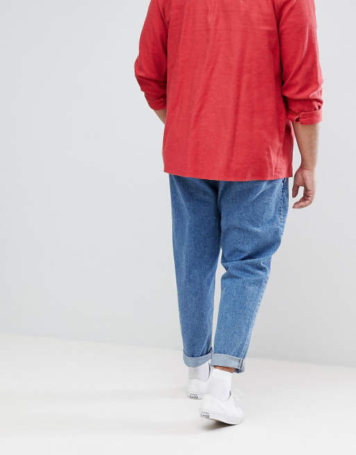 ASOS PLUS Jasnoniebieskie jeansy z podwójną plisą i prostymi nogawkami, 2 z 4