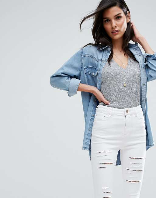 ASOS – RIDLEY – Enge Jeans in Weiß mit Rissen und ausgelassenem Saum, 2 von 4